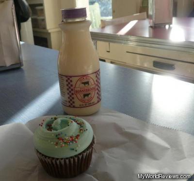 Cupcake and Milk Combo