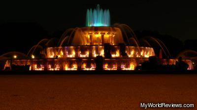 Buckingham Fountain at Night