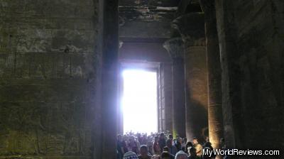 Notice all the tourists inside the main corridor of the temple