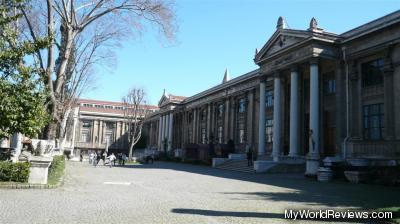 The main building at the Istanbul Archeology Museum