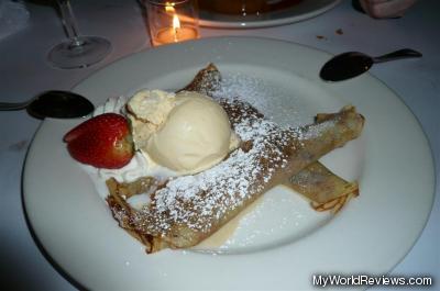 Panqueques con Dulce de Leche y Helado