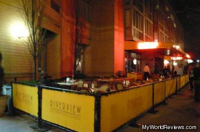 Riverview Restaurant/Lounge