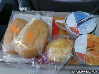 Lunch we received on a 1-hour flight