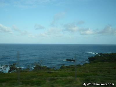 A view of the ocean from the Hana Highway