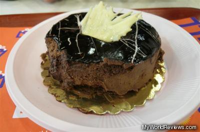 Raspberry Chocolate Mousse Cake